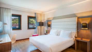 Minibar, in-room safe, desk, blackout curtains