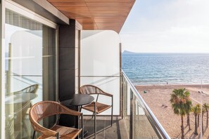 The Innside Side Sea View Room | 1 phòng ngủ, minibar, két bảo mật tại phòng, bàn