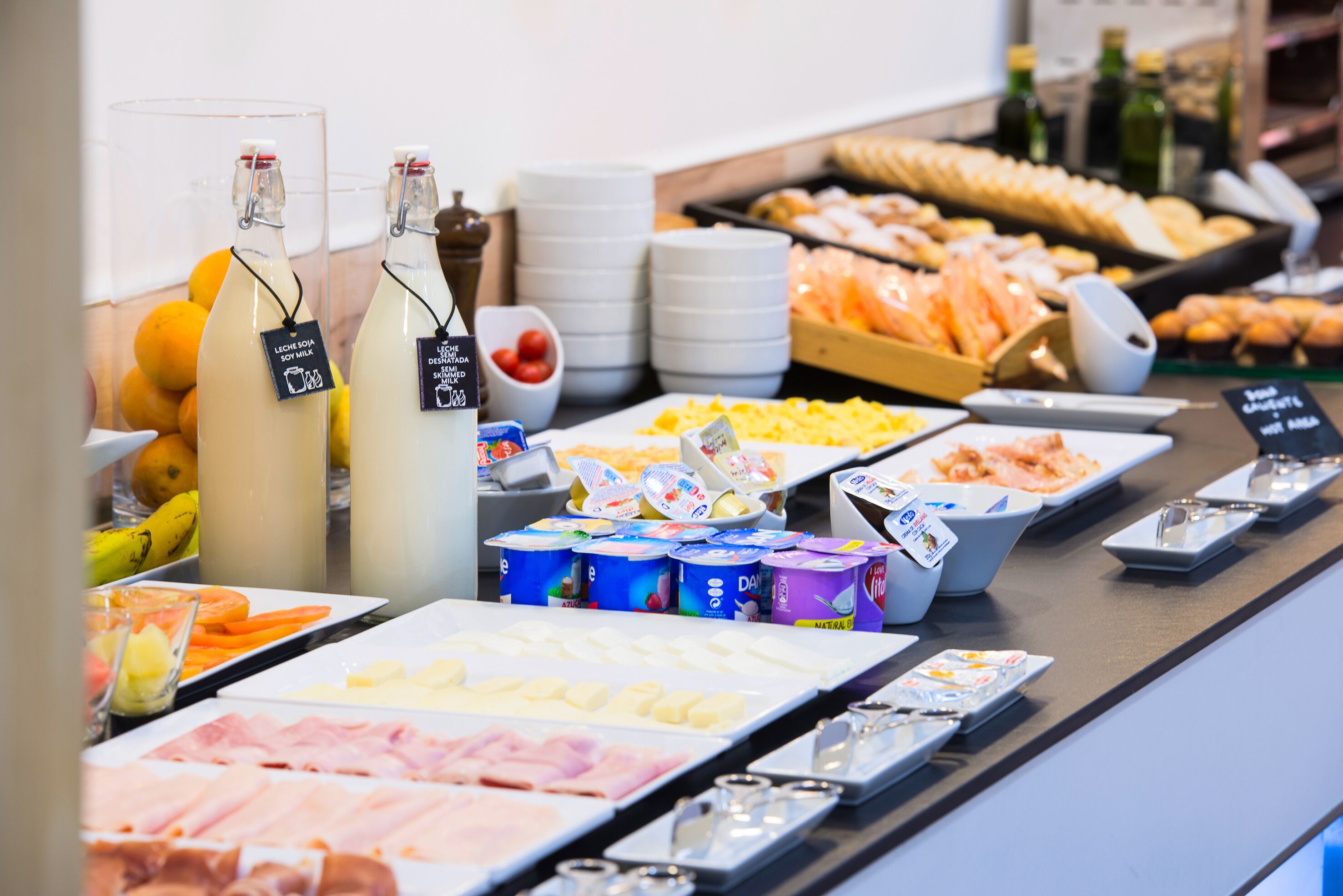 daily buffet breakfast (eur 11.00 per person)