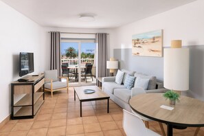 Down comforters, desk, blackout drapes, free WiFi - Sol Barbacan (San Bartolomé de Tirajana)