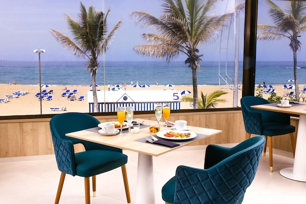 Der serveres aftensmad