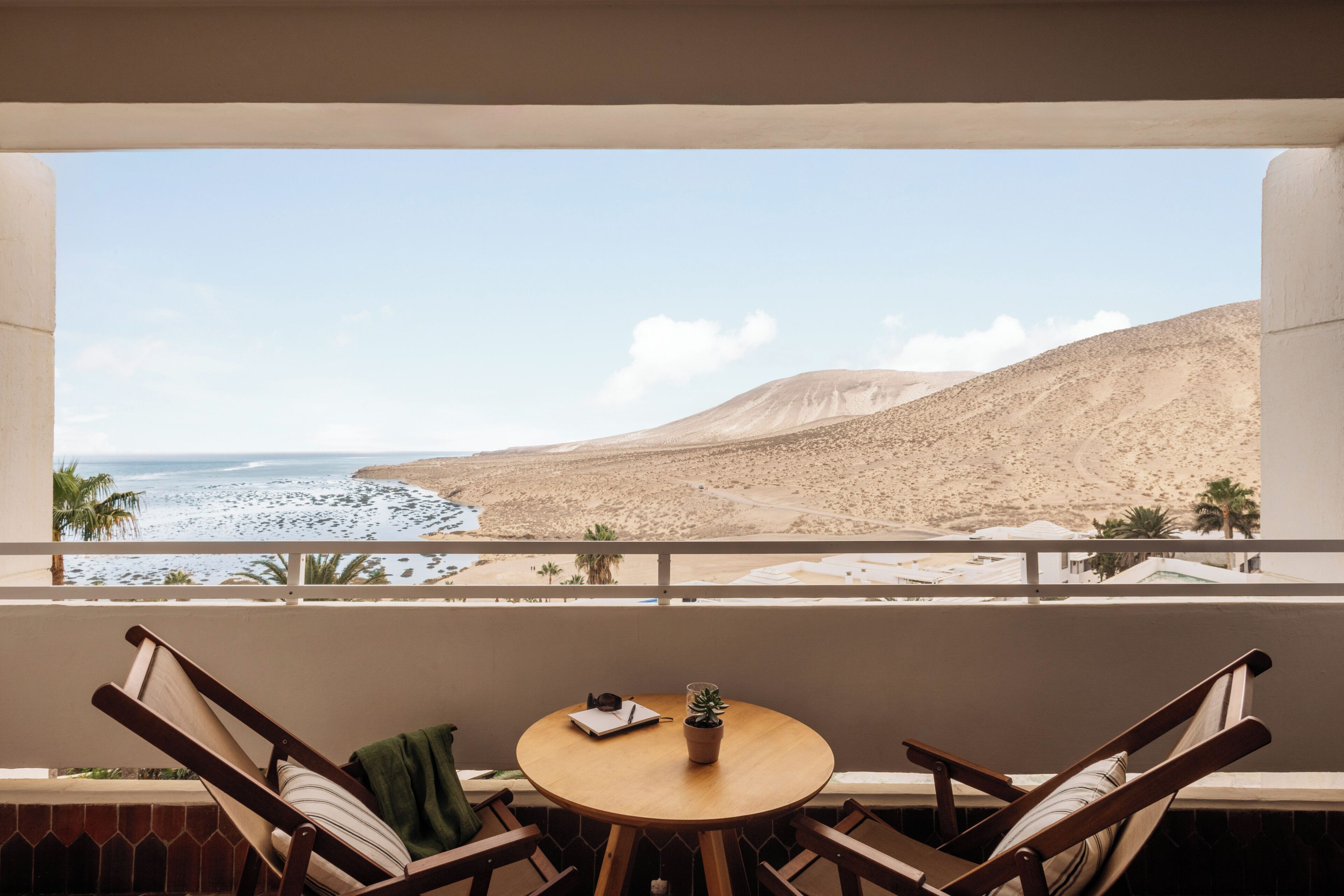 Premium bedding, free minibar, in-room safe, blackout curtains