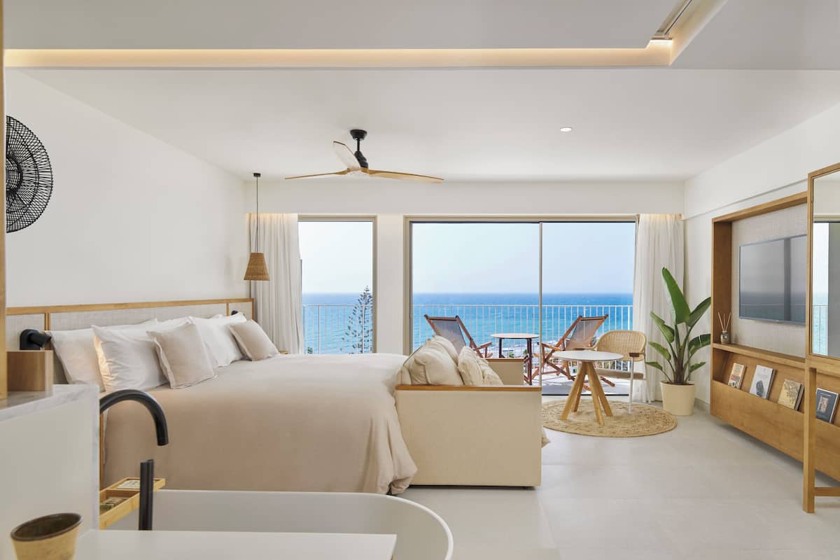 Beach/ocean view