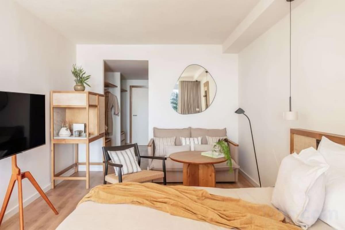Luxe beddengoed, een gratis minibar, een kluis op de kamer