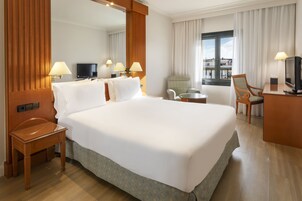 Double Room, City View | Minibar, in-room safe, individually furnished, desk