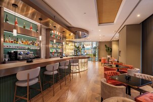 Bar (en el alojamiento)