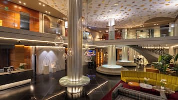 Siddeområde i lobbyen