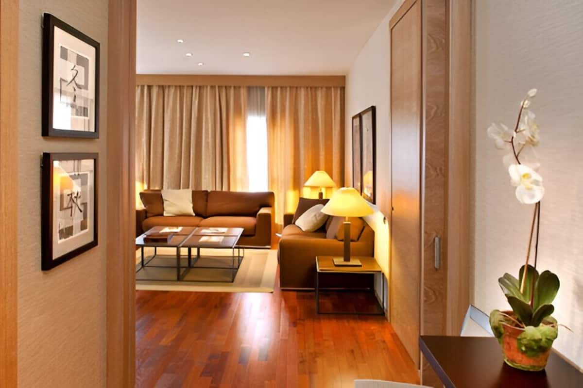 Presidential Suite | 1 bedroom, down comforters, minibar, in-room safe