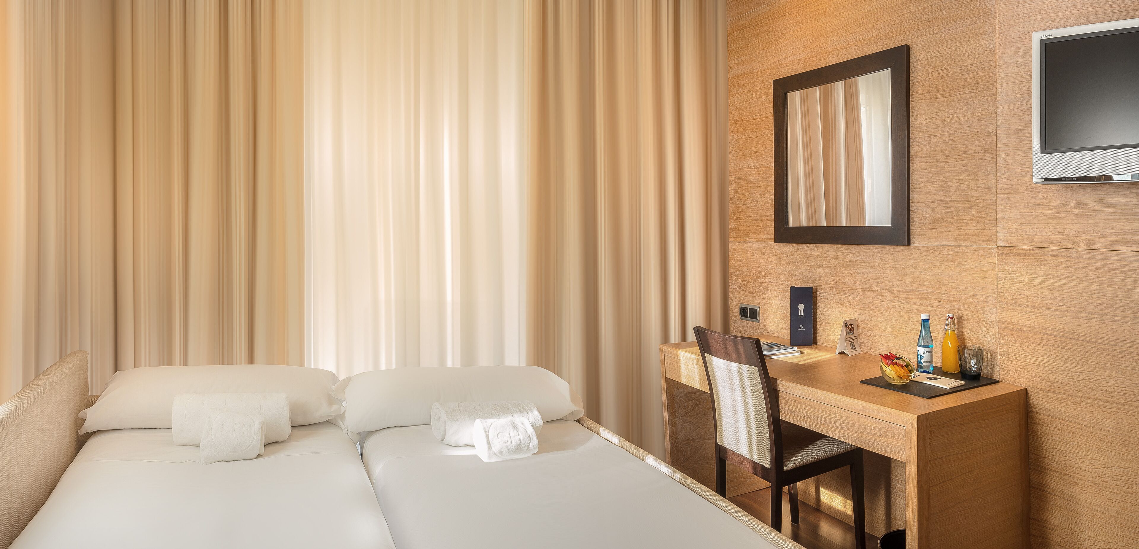 superior double or twin room | extra beds