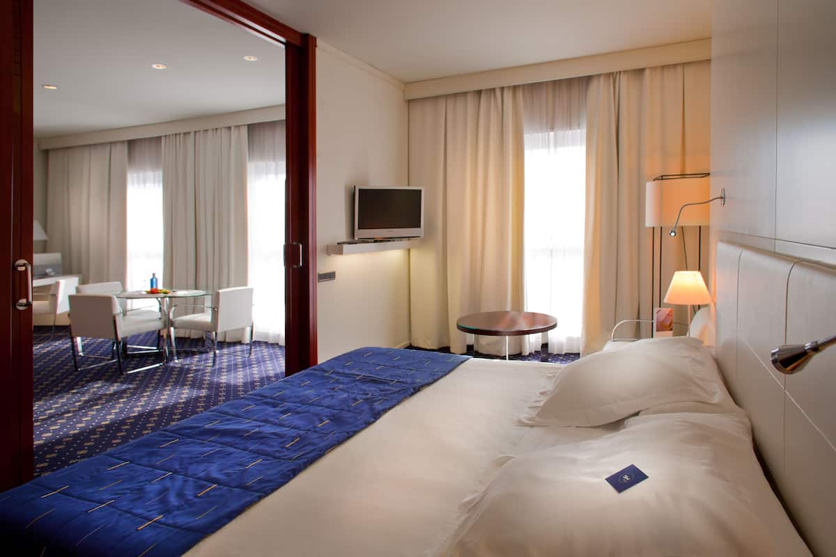 1 bedroom, down comforters, minibar, in-room safe