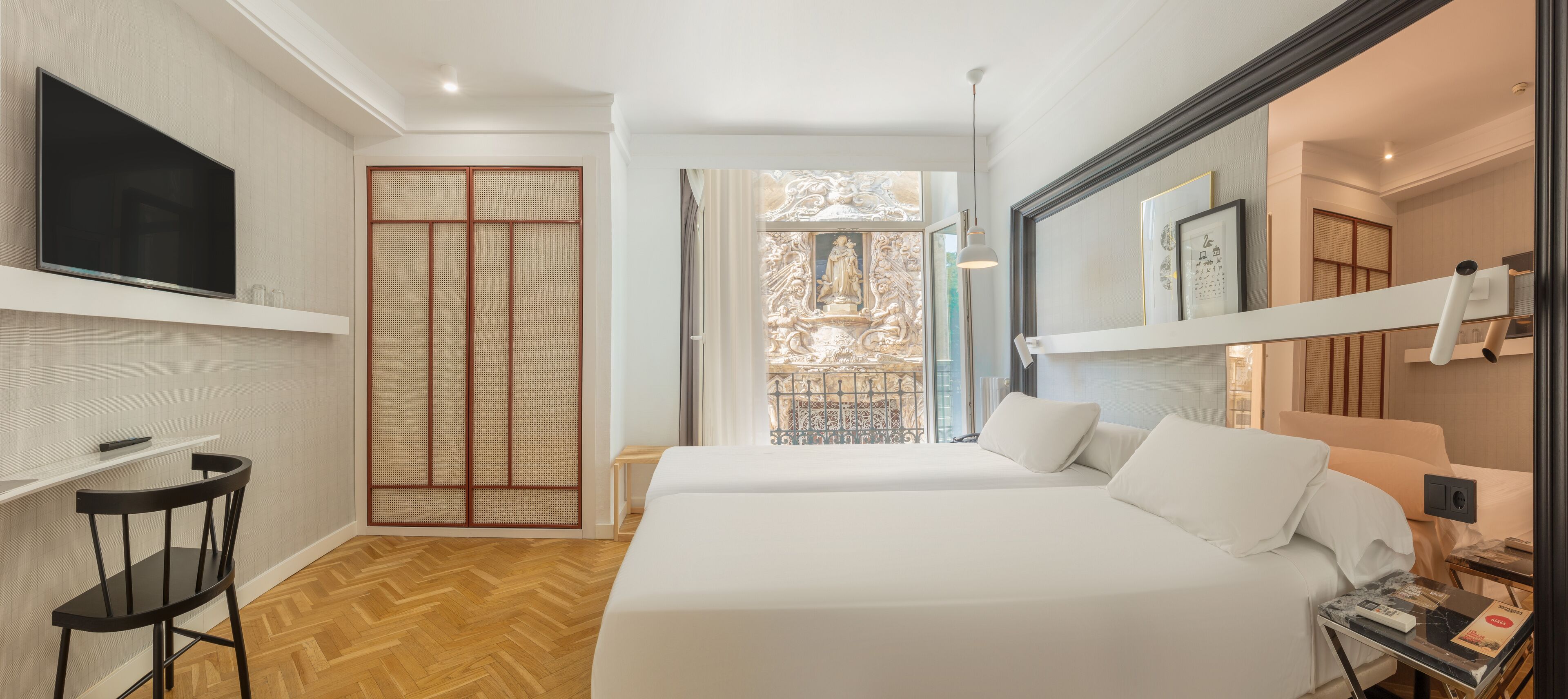 minibar, in-room safe, desk, soundproofing