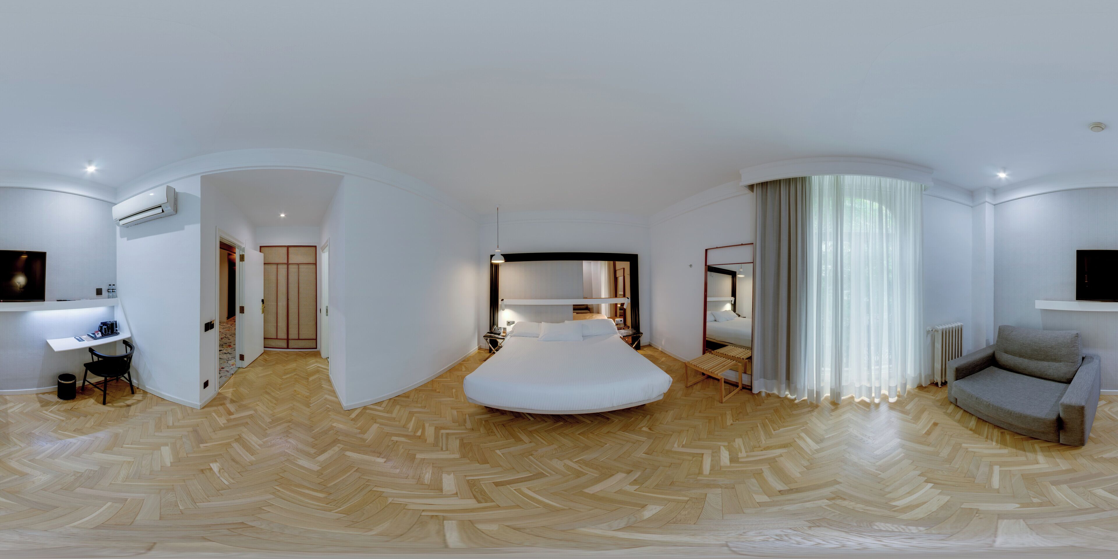 minibar, in-room safe, desk, soundproofing