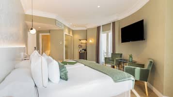 Couette en duvet d'oie, minibar, coffres-forts dans les chambres, bureau