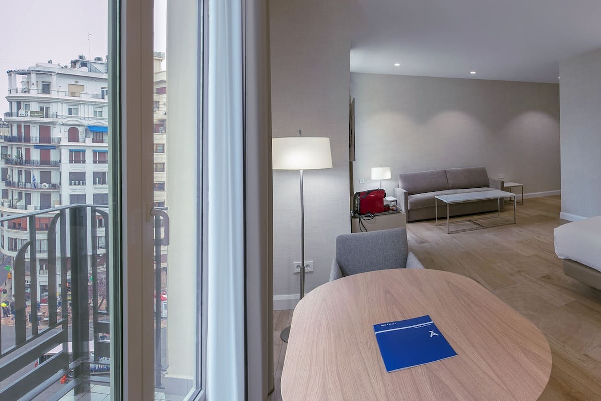 Down duvets, minibar, in-room safe, desk