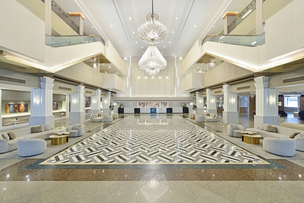 Reception - Twin Towers Hotel (Bangkok)