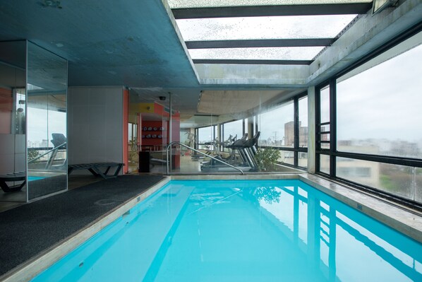 Pool - Tryp Montevideo Hotel (Montevideo)