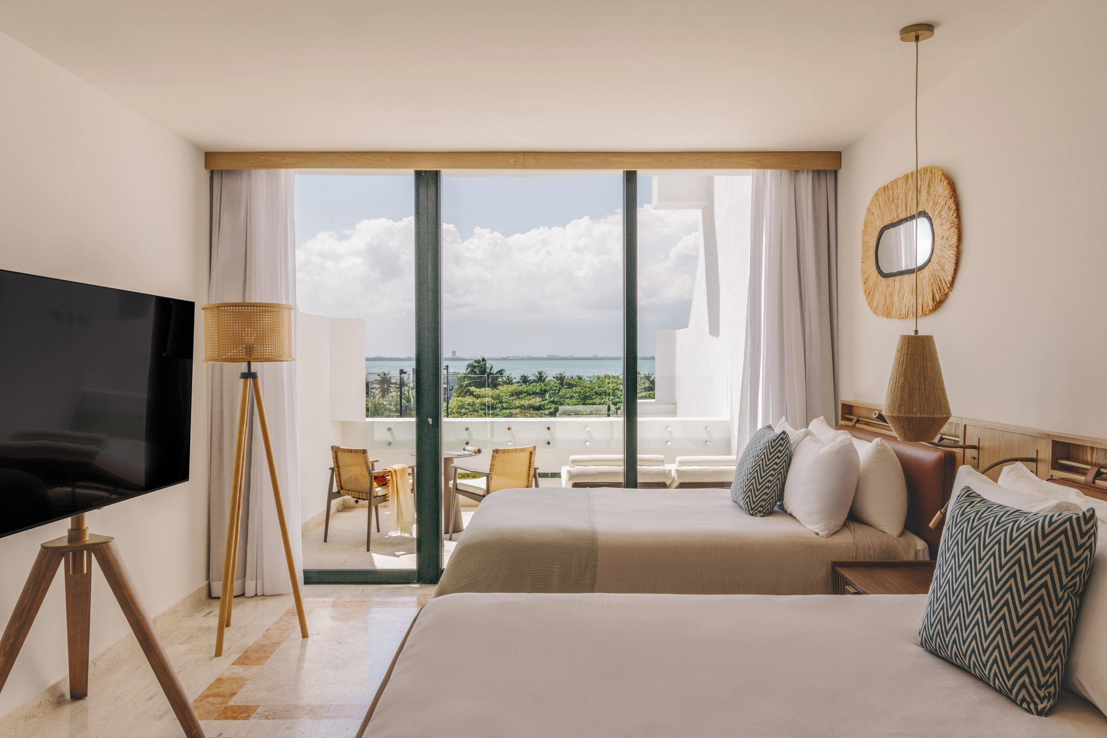 The Reserve Master Suite Sunset View Adults Only | Premium bedding, free minibar, in-room safe, desk