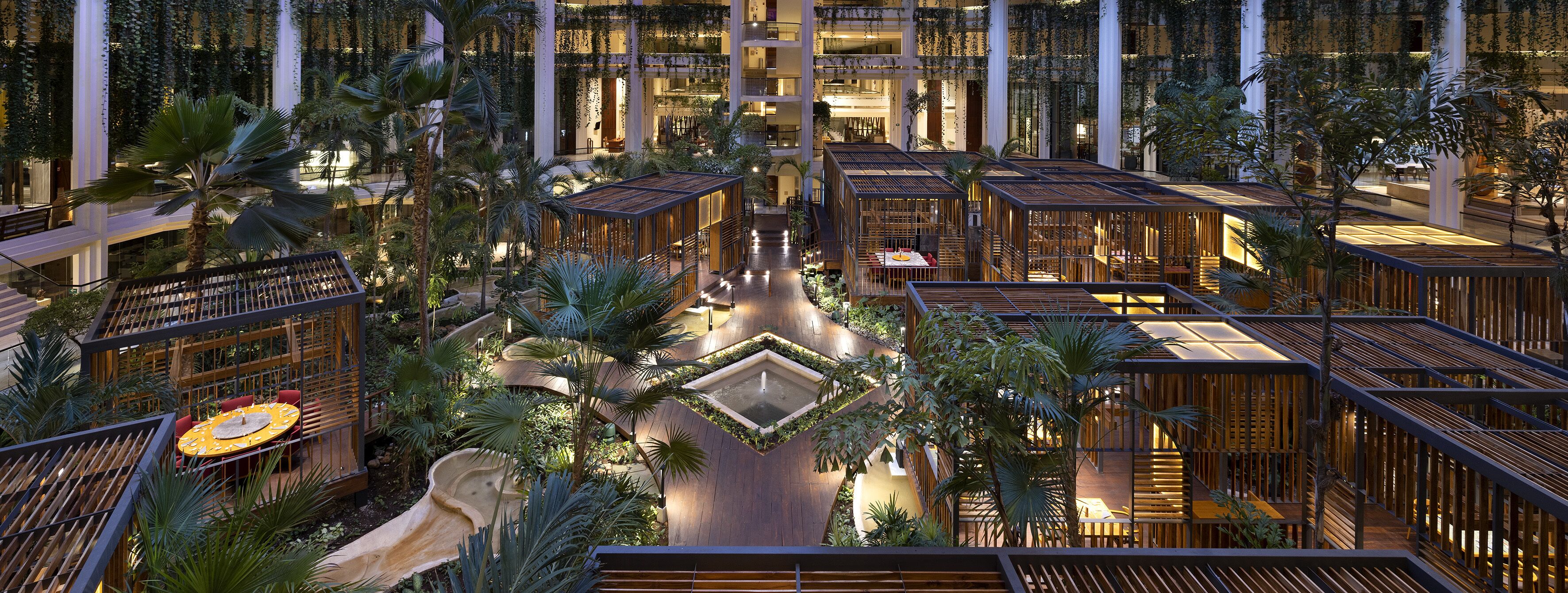 9 restaurants, breakfast, lunch, dinner served; international cuisine