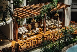 7 bars/lounges, swim-up bar, poolside bar, beach bar - Paradisus Cancún – All Inclusive (Cancun)
