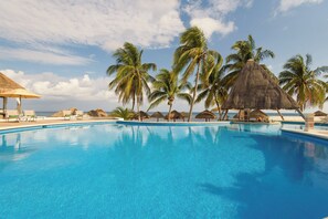 2 outdoor pools, pool umbrellas, pool loungers