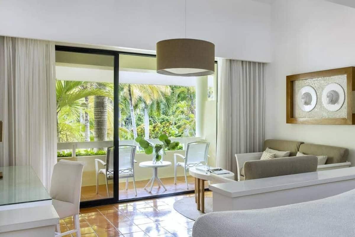 1 bedroom, premium bedding, minibar (free items), in-room safe