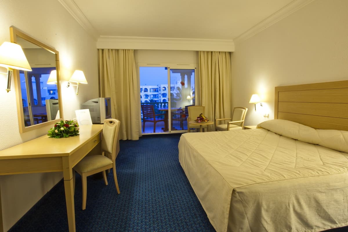 1 bedroom, minibar, in-room safe, iron/ironing board