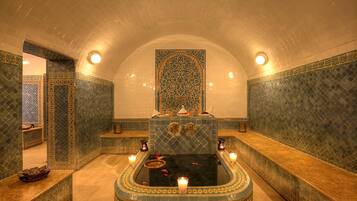 Sauna, soins corporels, enveloppements corporels, gommages corporels