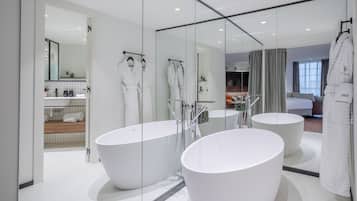 Amenidades de baño ecológicas, secadora de cabello, toallas