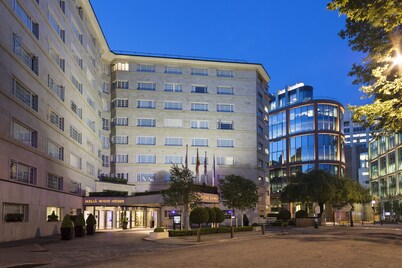 Melia White House Hotel