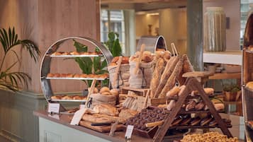 Daily buffet breakfast for a fee