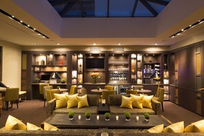 Bar lounge