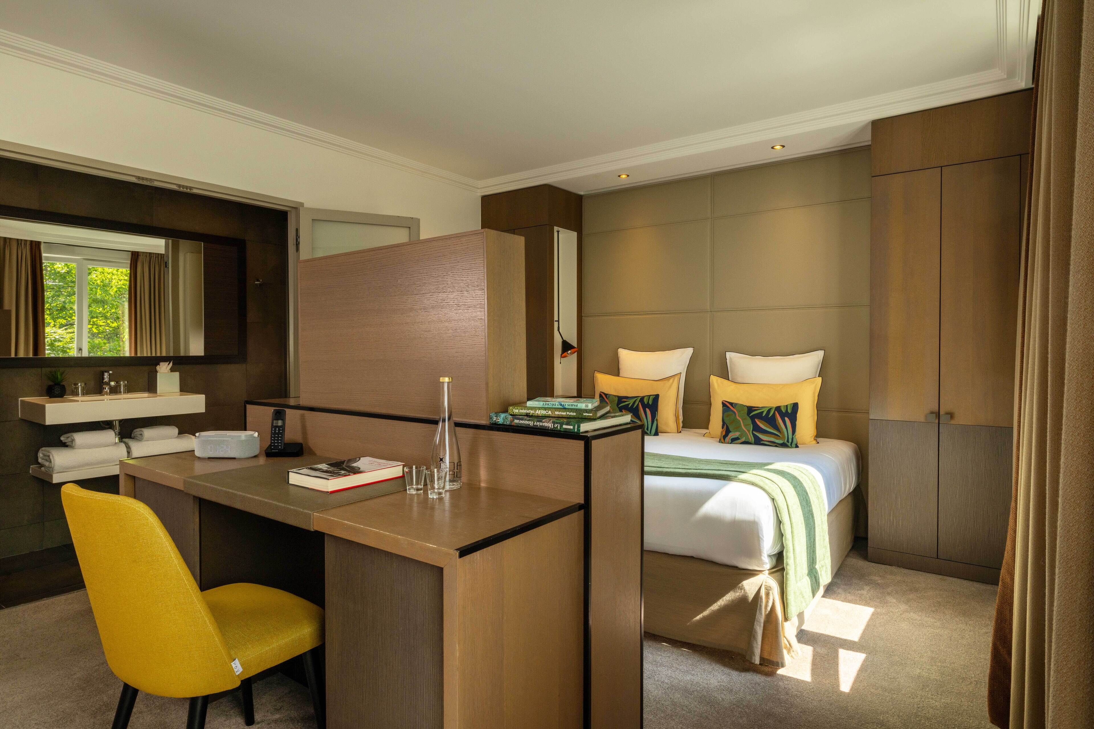 豪華客房 | 房內夾萬、書桌、遮光窗簾/窗簾、隔音