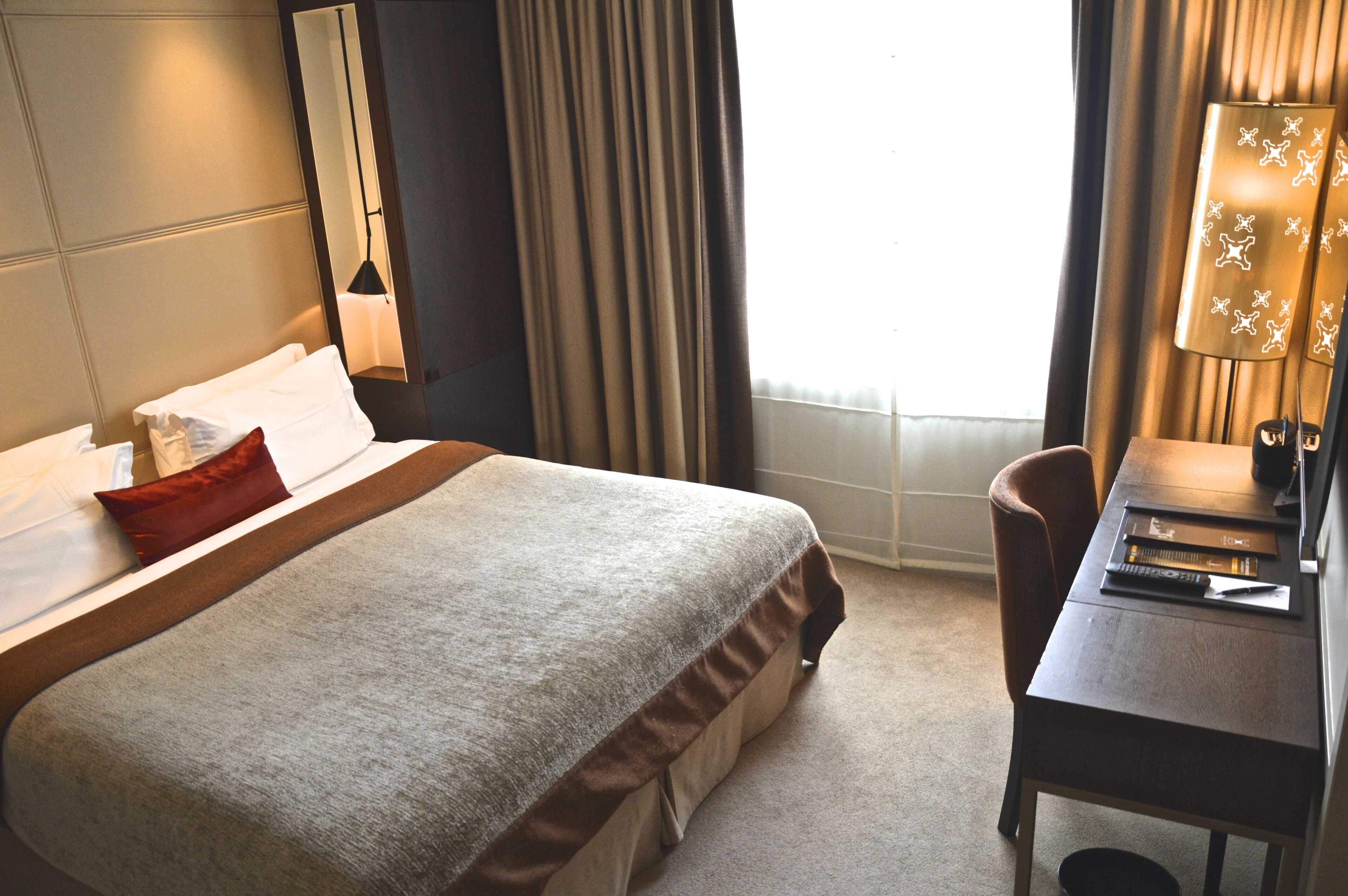 family room, connecting rooms | in-room safe, desk, blackout curtains, soundproofing