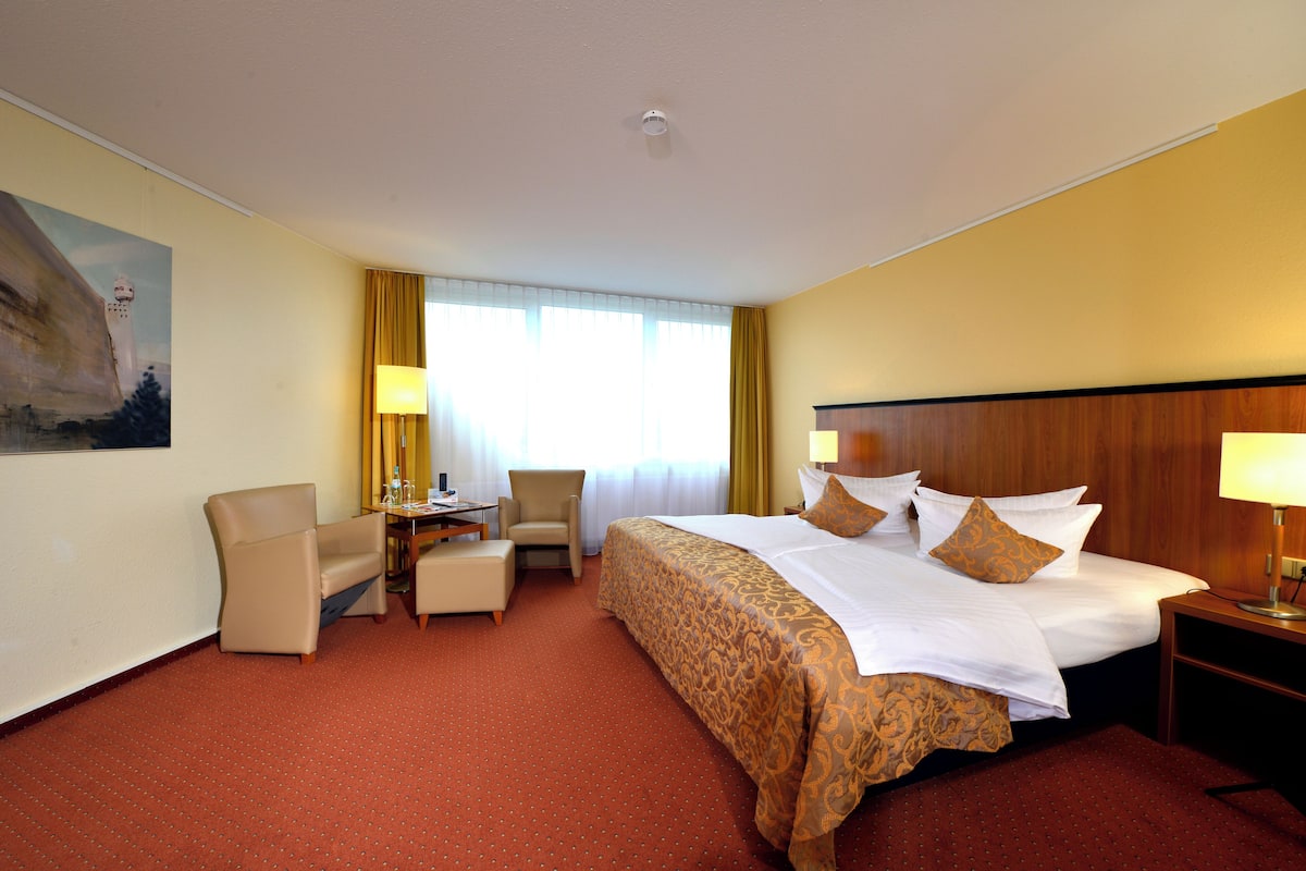 Superior Double Room (Basel or mountain view) | 1 bedroom, hypo-allergenic bedding, in-room safe, desk