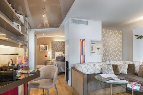 Hotel Cambon
