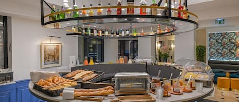 Buffet déjeuner (25 EUR par personne)