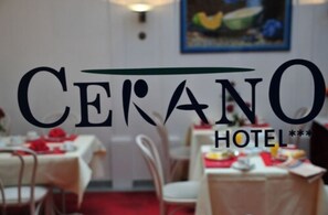 Daily buffet breakfast for a fee - Cerano City Hotel Köln am Dom (Cologne)
