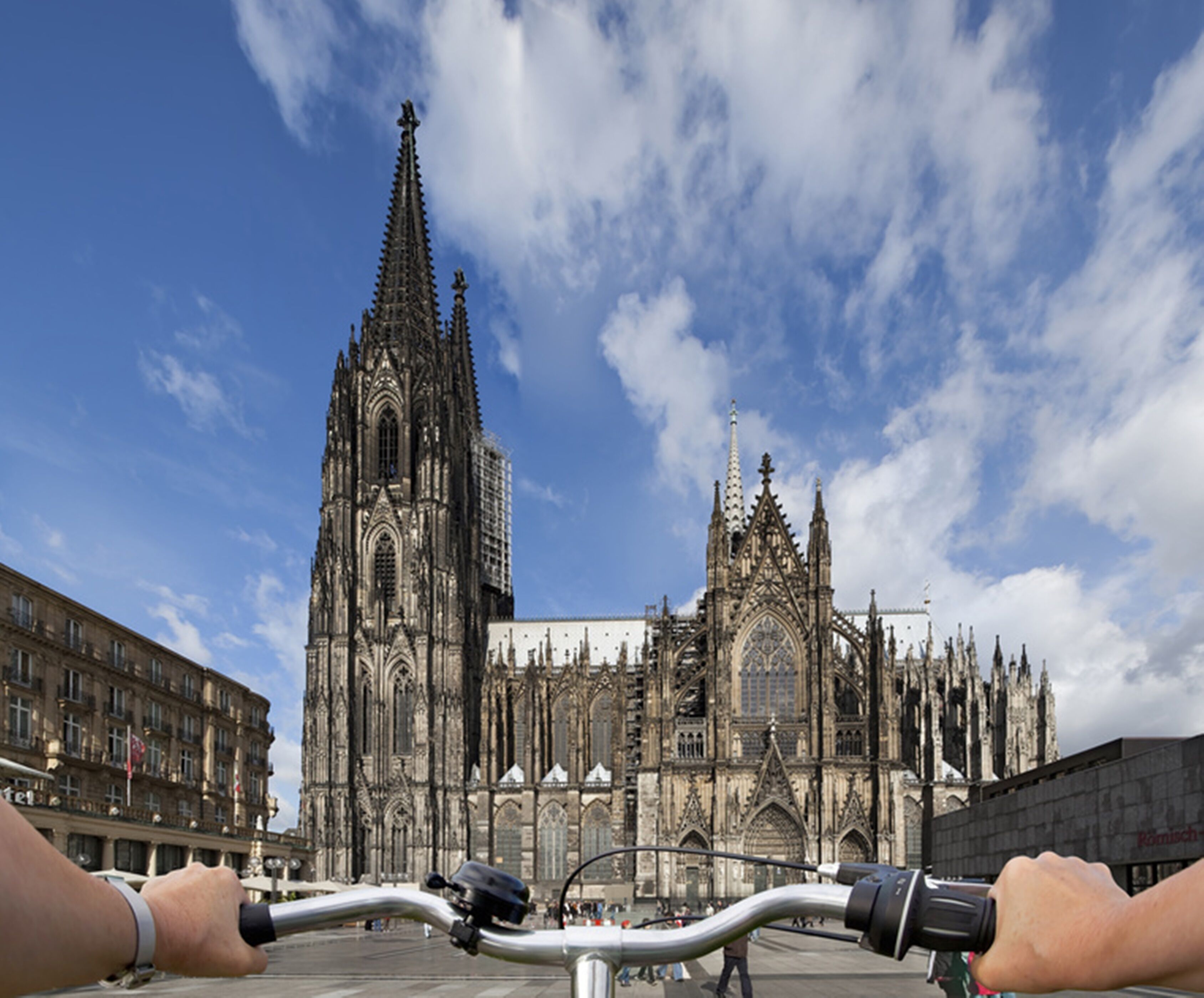 Foto - SMARTY Cologne Dom Hotel - Boardinghouse - KONTAKTLOSER SELF CHECK-IN
