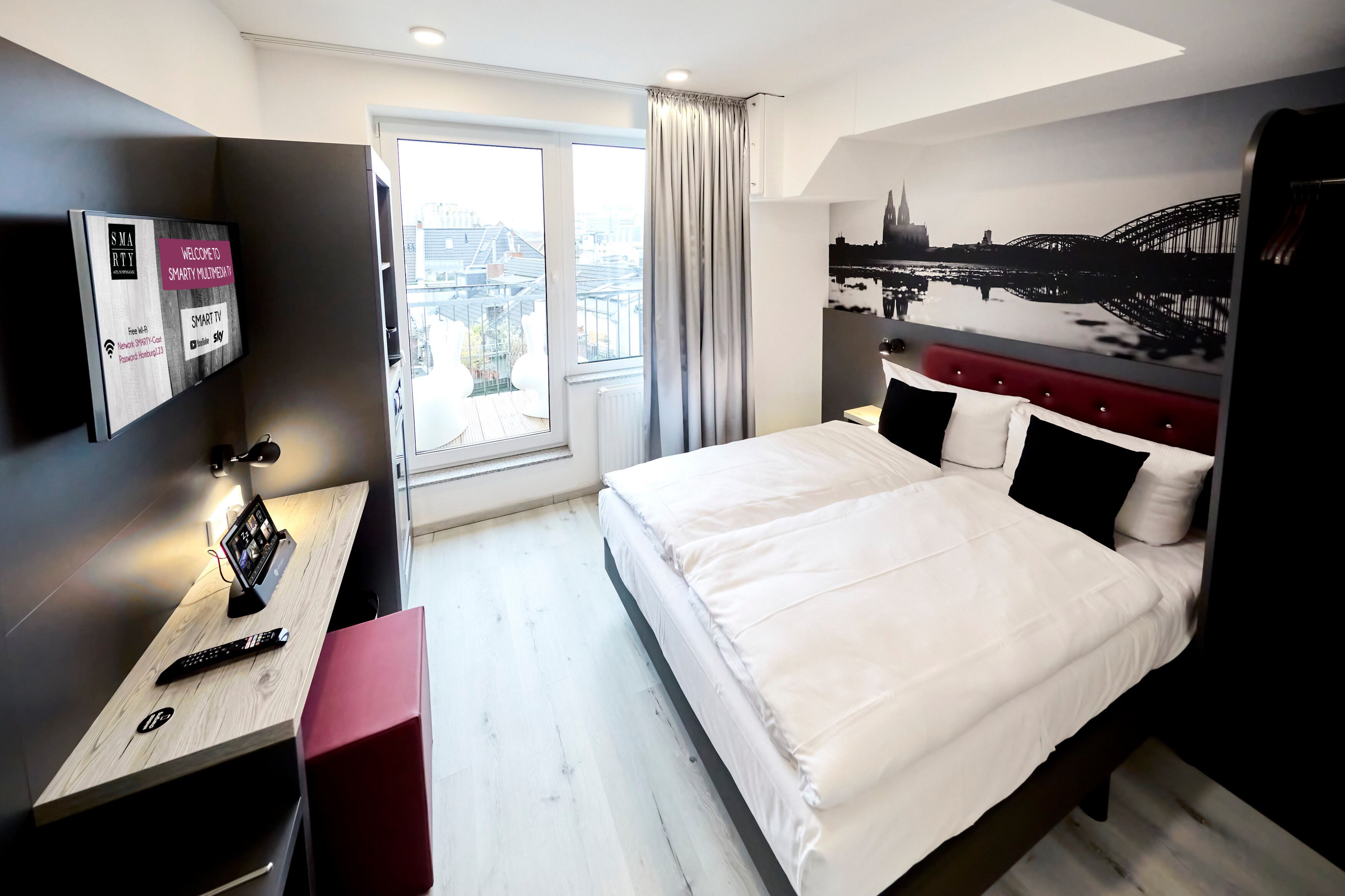 Foto - SMARTY Cologne Dom Hotel - Boardinghouse - KONTAKTLOSER SELF CHECK-IN