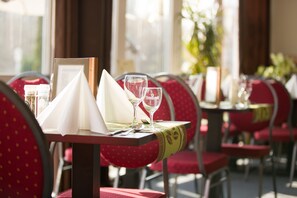 Lunch and dinner served - Hotel Am Wall Soest (Soest)