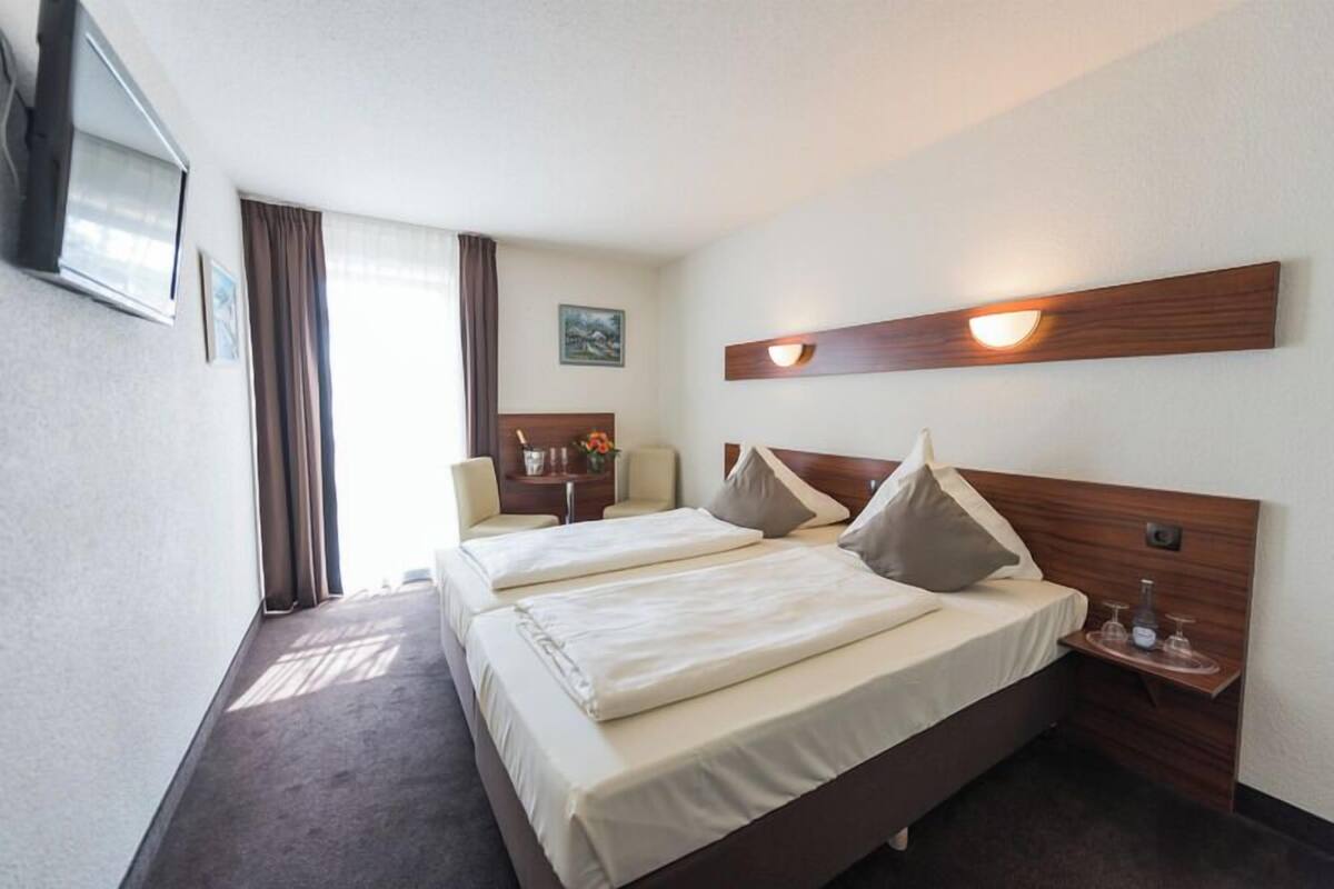 In-room safe, iron/ironing board (on request), cribs (surcharge)