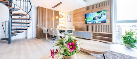 Select-Comfort-Betten, Minibar, Zimmersafe, Schreibtisch