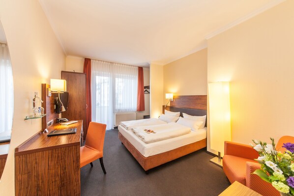 Room - Hotel Flora Düsseldorf (Düsseldorf)