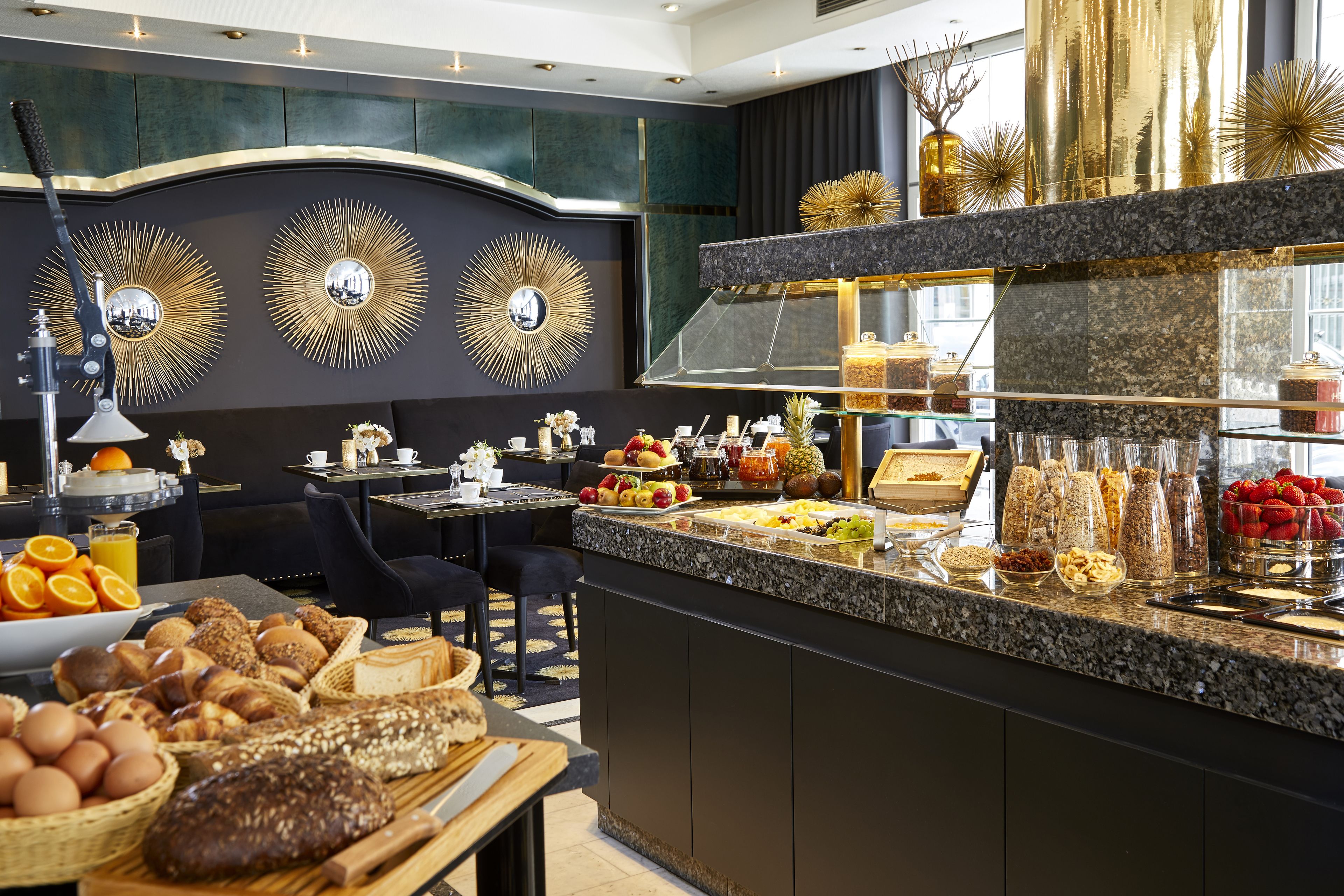 Esmorzar diari d&#x27;estil bufet (22.5 EUR per persona) 