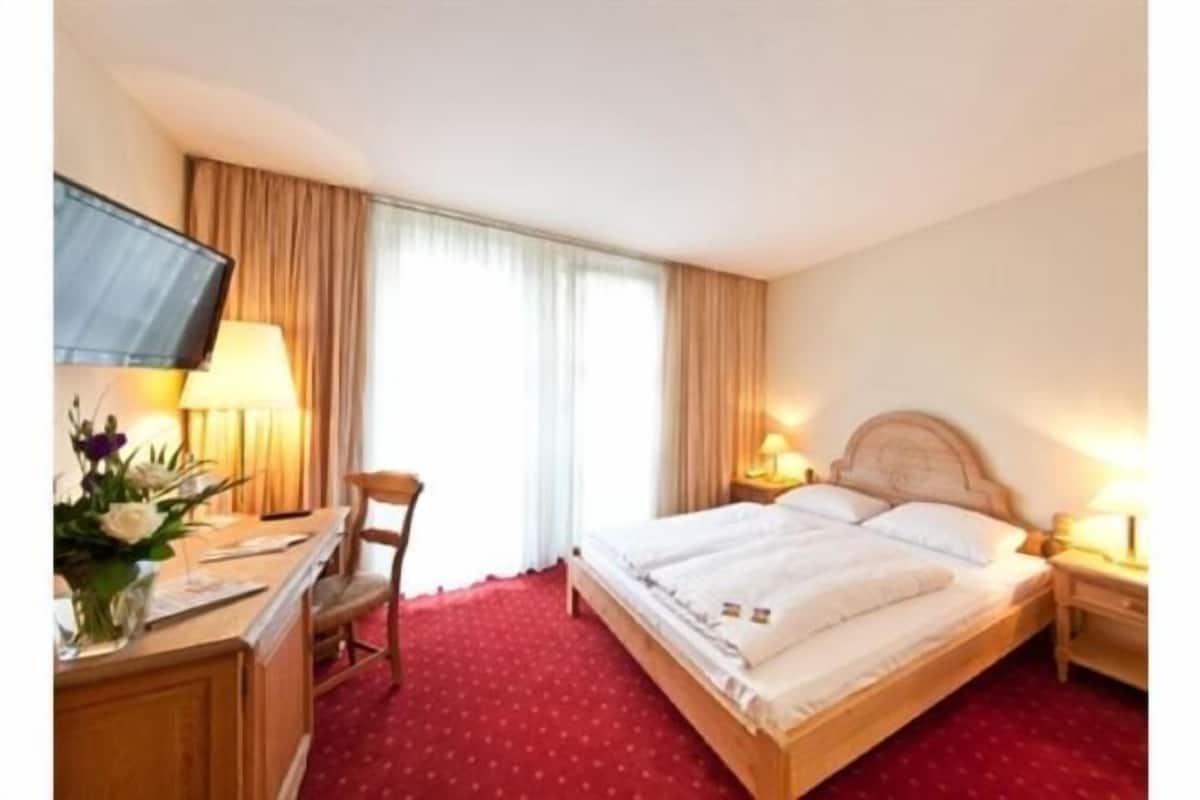 Literie de qualité supérieure, coffres-forts dans les chambres