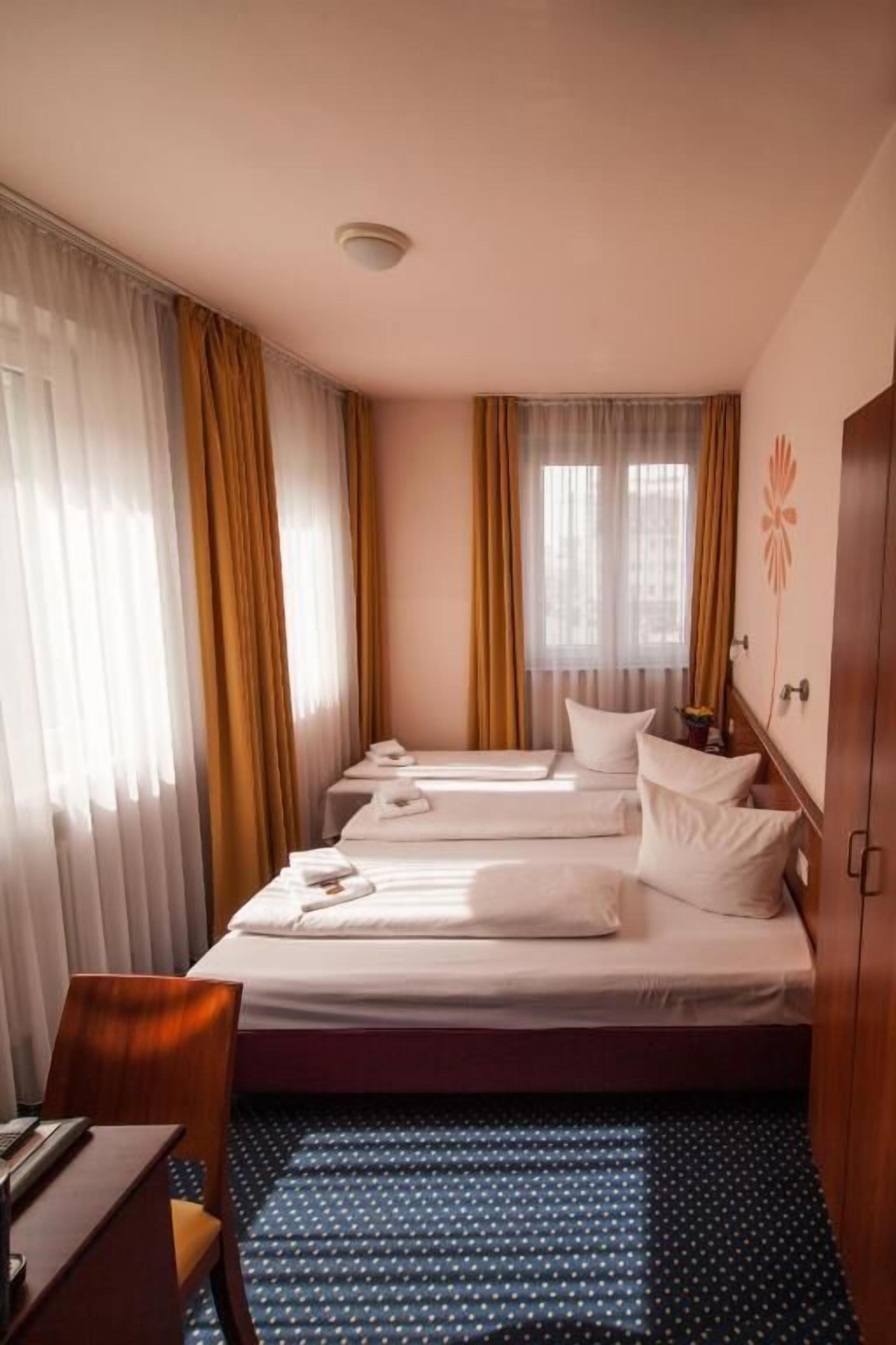 1 dormitori, escriptori, cortines opaques i wifi gratuïta 