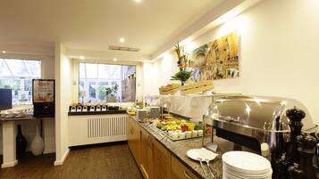 Daily buffet breakfast for a fee