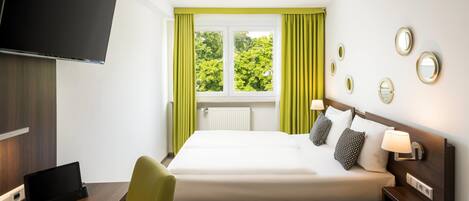 Habitación superior, 1 cama matrimonial (Doppelzimmer) | Escritorio, cunas gratuitas, camas extra y wifi gratis