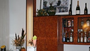 Bar (on property) - Trip Inn Messe Westend (Frankfurt)