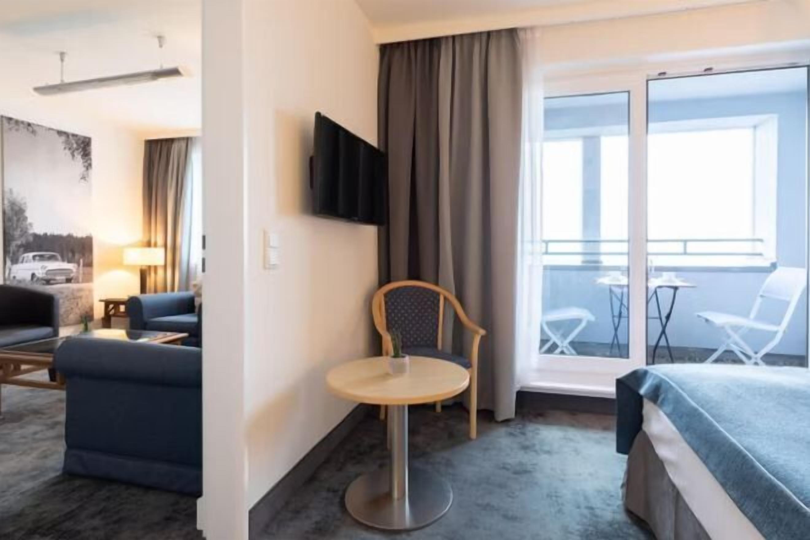 Hypoallergeen beddengoed, een kluis op de kamer, een bureau